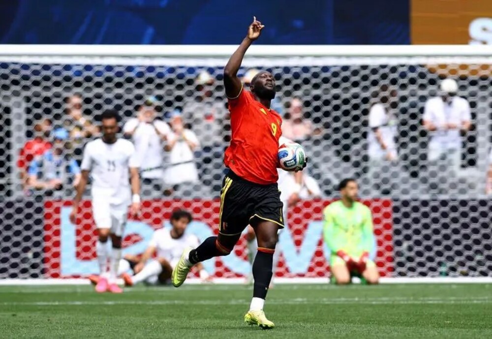 Hàng công Bỉ vẫn phụ thuộc nhiều vào Lukaku