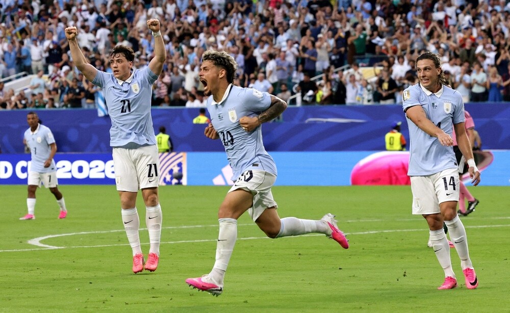 Uruguay vs Cape Verde - 3 điểm nhọc nhằn