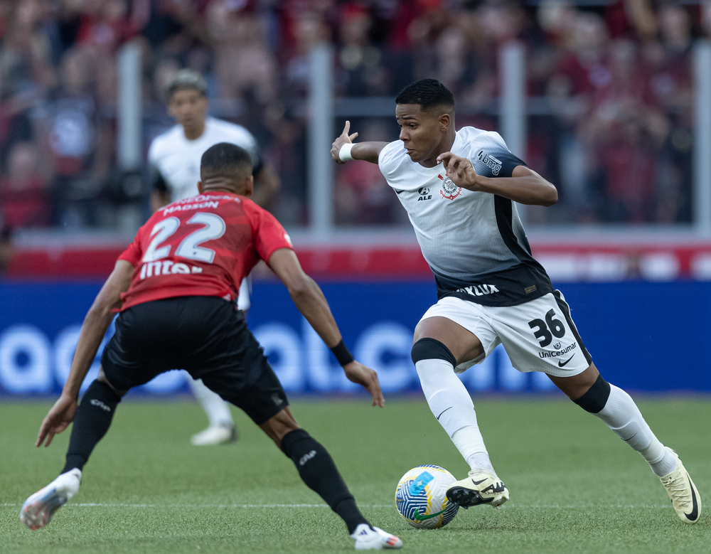 Corinthians vs Athletico PR - Chủ nhà giữ lại 3 điểm