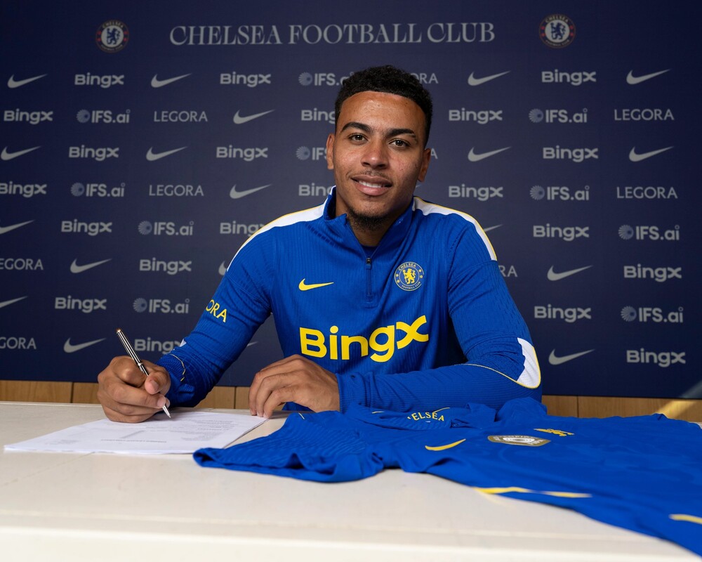 Chelsea tiếp tục mua người cũ Man City