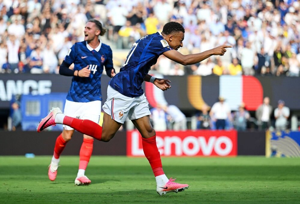 Kylian Mbappe vươn lên chiếm vị thế độc tôn